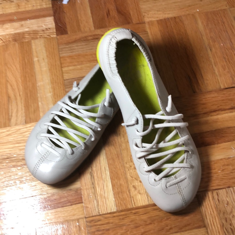 Camper Women's Cream and Green Ballet flats
